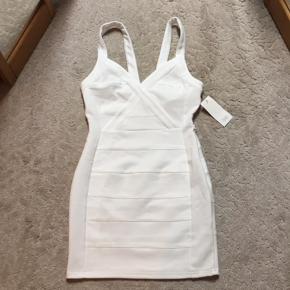 White Bodycon Tobi Dress - Picture 4 of 6